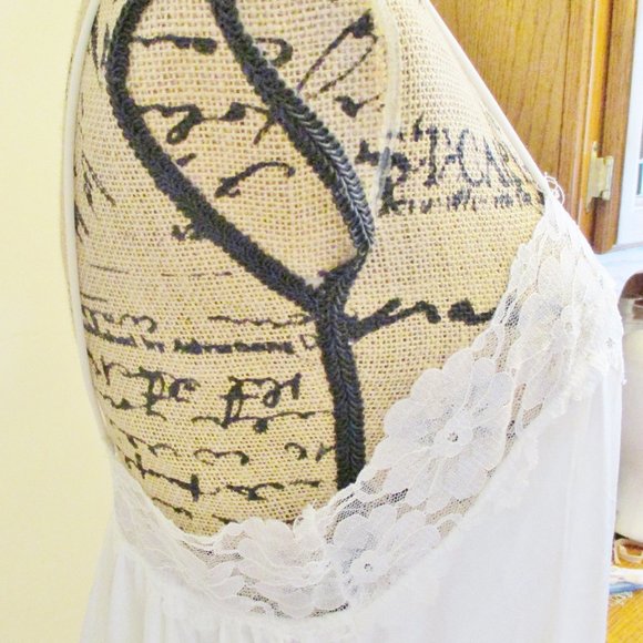 Vintage Val Mode Womens Long Negligee/Nightgown White Bridal Lace Bodice, Size M - Picture 6 of 11